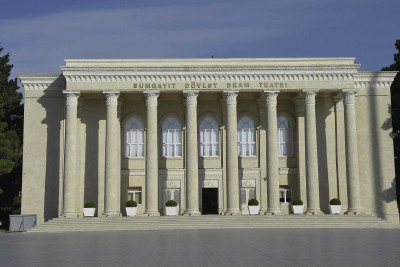 Sumqayıt Dövlət Dram Teatrının may REPERTUARI