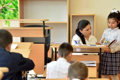 Sumqayıt: qırmızı attestatlıların bir qismi zəif nəticə göstərib