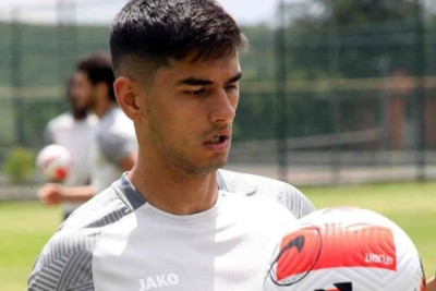 “Sabah” klubu “Sumqayıt”ın futbolçusu ilə maraqlanır