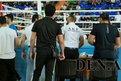 Sumqayıt: kikboksinq çempionatında gərgin anlar yaşanıb