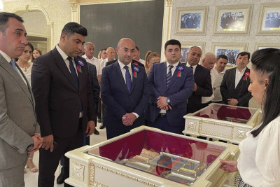 Sukanal İdarəsinin əməkdaşları Heydər Əliyev Mərkəzini ziyarət ediblər