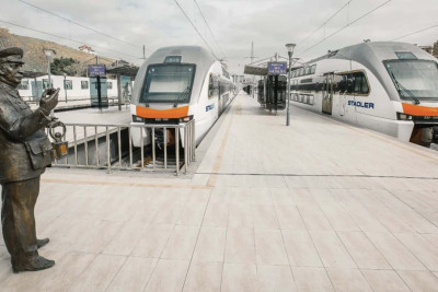 Bakı-Sumqayıt qatarlarında kağız biletlər ləğv edilir
