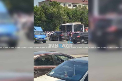 Qırmızıda keçən sürücü qəza törədib