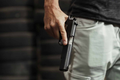 Sarayda üzərində tapança gəzdirən şəxs saxlanılıb