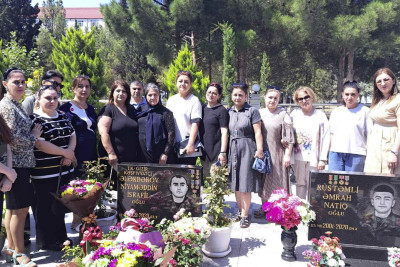 Müəllim kollektivi şəhid məzun Niyaməddin Ələkbərovu yad edib