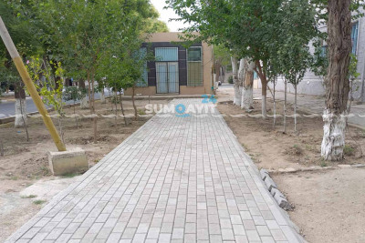 Polad Həşimov küçəsində səkilər yenidən qurulur