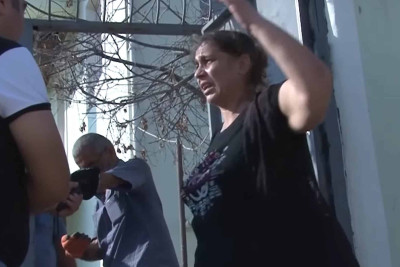 Sarayda qadın torpağı iki fərqli adama satıb?