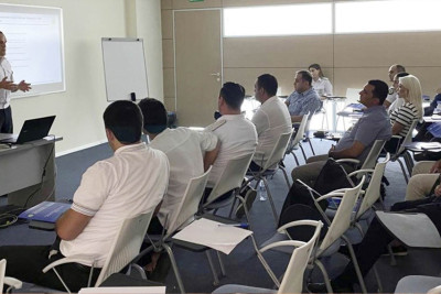 Gömrük əməkdaşlarının bilik və bacarıqları təkmilləşdirilir
