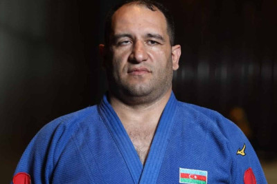 İlham Zəkiyev Paralimpiya Çempionatının fəxri kürsüsünə qalxıb