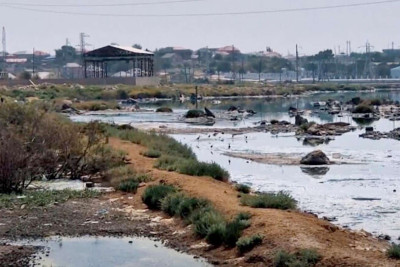 100-lərlə ailəni təngə gətirən “kanalizasiya gölü”
