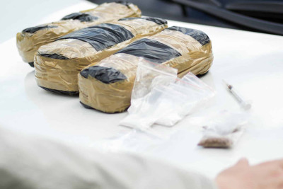 Keçmiş dustaqda heroin tapılıb