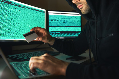 Həmşəhərlimiz kiberoğurluğa məruz qalıb