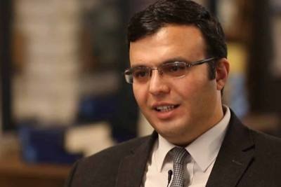 Sumqayıtdan olan alimin kitabını nüfuzlu nəşriyyat dərc edib