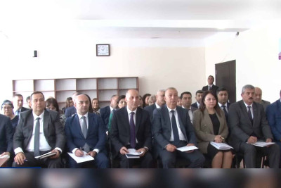 Zakir Fərəcov 26 nömrəli məktəbdə sakinlərin qəbulunu keçirib
