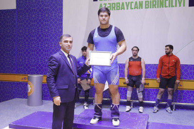Ağırçəkili atletimiz Azərbaycan çempionatının qalibi olub