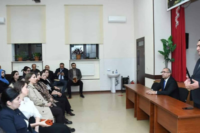 YAP-nin sədri və millət vəkili sakinlərin müraciətlərini dinləyiblər