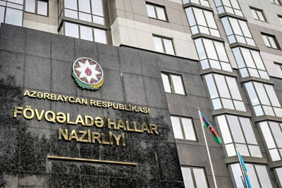 Mənzildə köməksiz qalan 2 azyaşlı xilas edilib