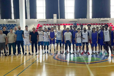 Sumqayıtın basketbol komandası yoldaşlıq oyunu keçirib