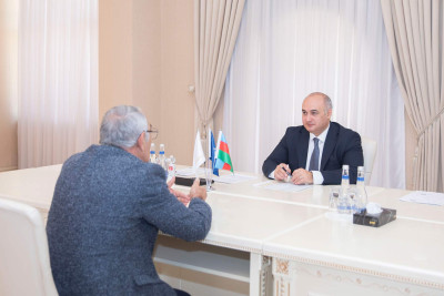 DSMF sədri sakinlərin müraciətlərini dinləyib