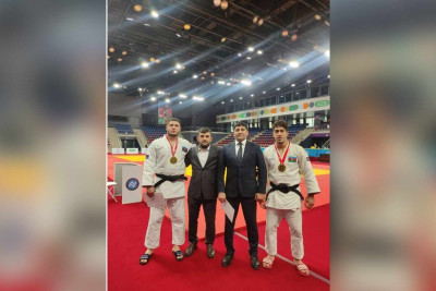 İdmançılarımız beynəlxalq turnirdə qızıl medallar qazanıblar