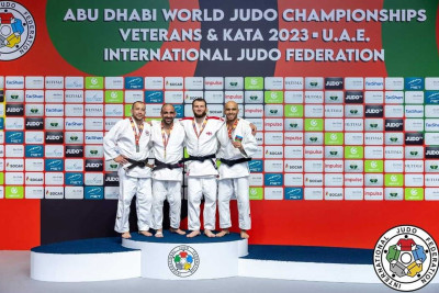 Həmşəhərlimiz dünya çempionatının medalını qazanıb