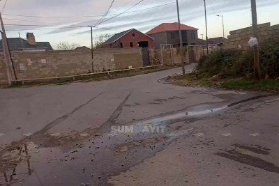 Corat bağlarında avtobus dayanacağı yoxdur