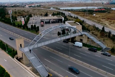 Yerüstü piyada keçidinin açılışı olub