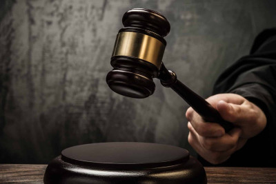 Corat qəsəbəsi: qətldə təqsirli bilinən Azər Dadaşovun məhkəməsi