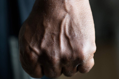 Sumqayıtda qardaş qardaşı buna görə döyüb