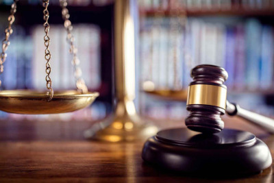 Keçmiş məhkum “Kalaşnikov”la tutulub