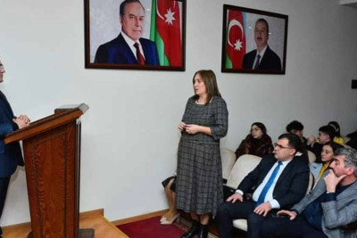 Mediasiya Şurası müəllim və tələbələr üçün tədbir təşkil edib