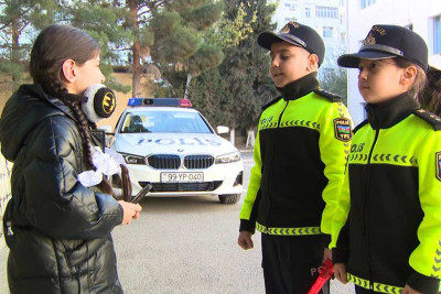 Yol polisi Sumqayıt məktəblilərini maarifləndirib