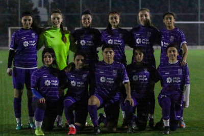 Qızlarımız çempionluq yolunda əsas rəqibini üstələyiblər