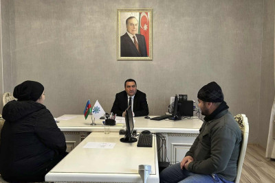 Müşfiq Məmmədli seçicilərin problemlərini dinləyib