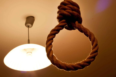 Sumqayıtda intihar olub