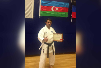 Əməkdar məşqçi Rafael Məmmədov medal qazanıb