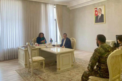 Deputat Hicran Hüseynova seçicilərlə görüşüb