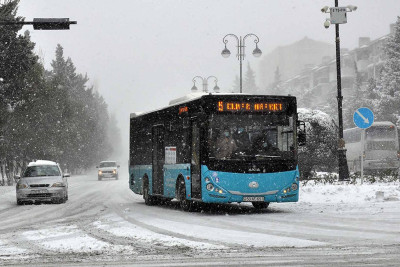 Sumqayıtda ictimai nəqliyyat iflic olub