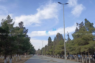 Bu xiyabanda işıq dirəkləri quraşdırılır