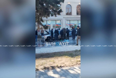 “Karvan”ın qarşısında avtomobil alışıb