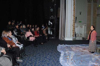 Gənc Tamaşaçılar Teatrının yaradıcı heyəti Sumqayıtda çıxış edib