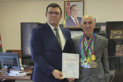 Sumqayıt Qaz İstismarı Sahəsinin işçisi təqaüdə yola salınıb