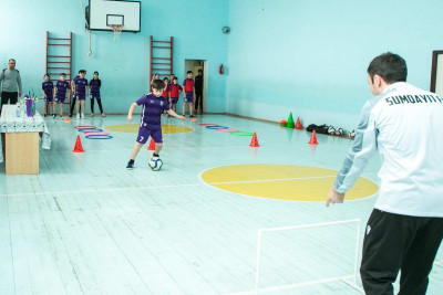 "Sumqayıt" Futbol Akademiyası məktəblilər üçün futbol festivalı keçirib