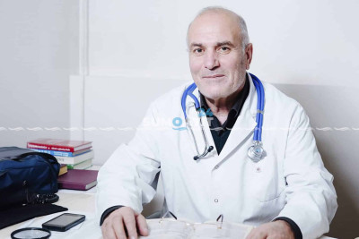 Veteran, məşhur həkim Rizvan Əkbərov vəfat edib
