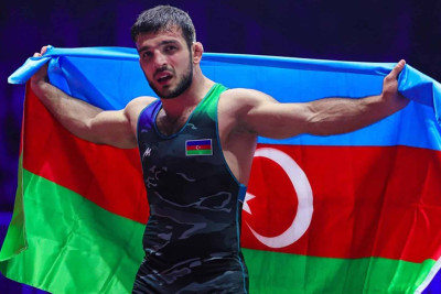 Daha bir güləşçimiz Vətənə medalla dönür
