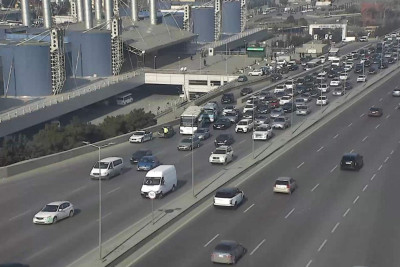Bakı-Sumqayıt yolu: nasaz avtomobil tıxaca səbəb olub
