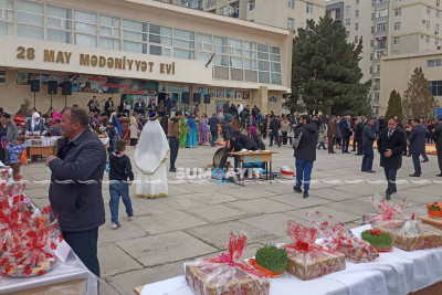 28 May Diyarşünaslıq Evinin qarşısında bayram tədbiri təşkil olunub