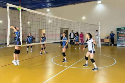 Qızlar arasında voleybol turnirinin qalibləri təltif olunublar