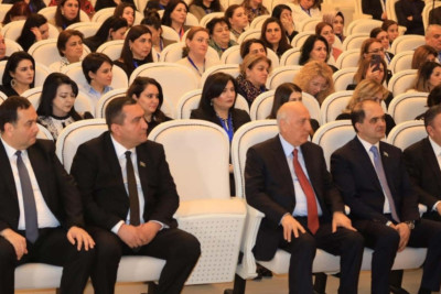Sumqayıt həkimləri konfransa qatılıblar