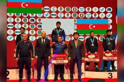 Güləşçilərimiz U-20 beynəlxalq turnirindən medallarla dönüblər